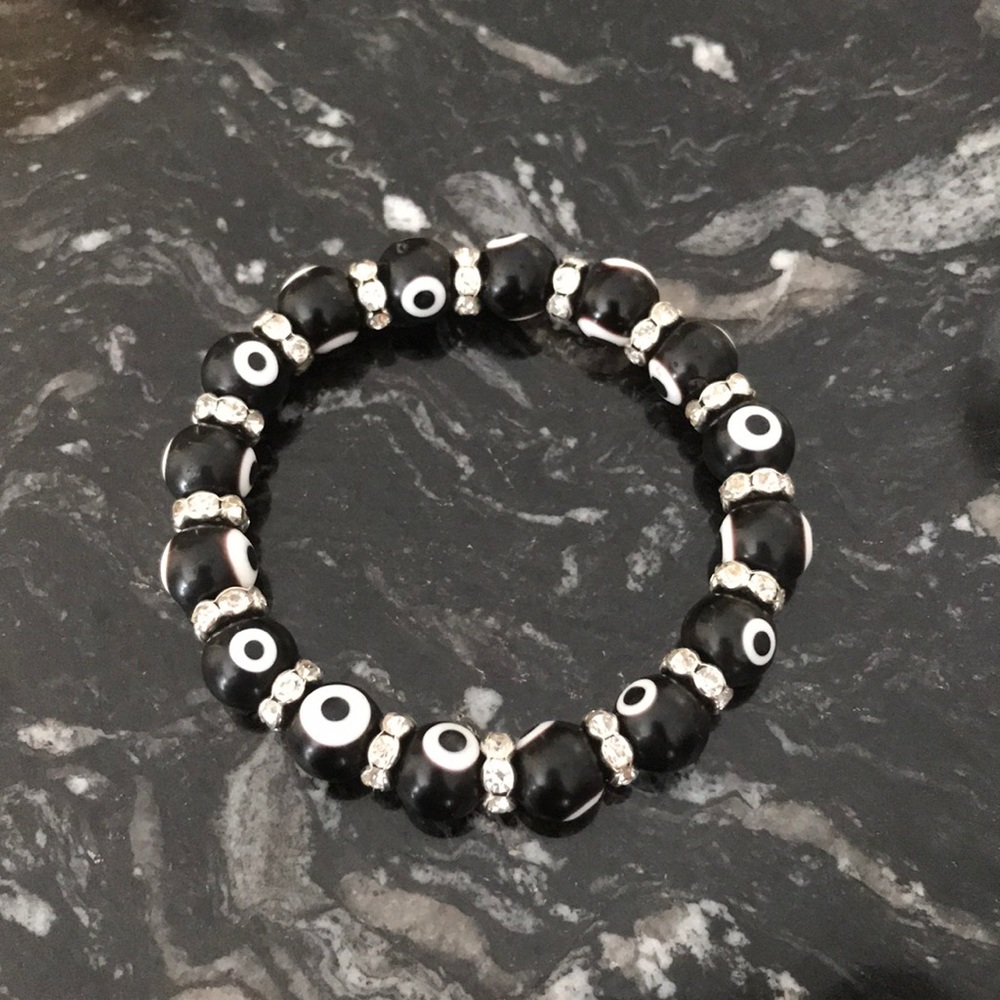 Black beaded Evil Eye 👁 bracelet